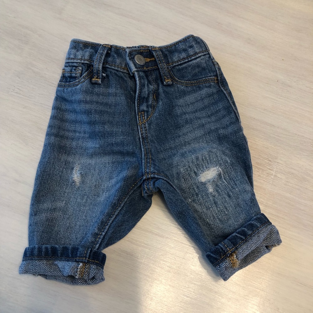 Ripped Jeans Baby